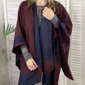 Reversible Navy/Maroon cape wrap Back Drop cardigan